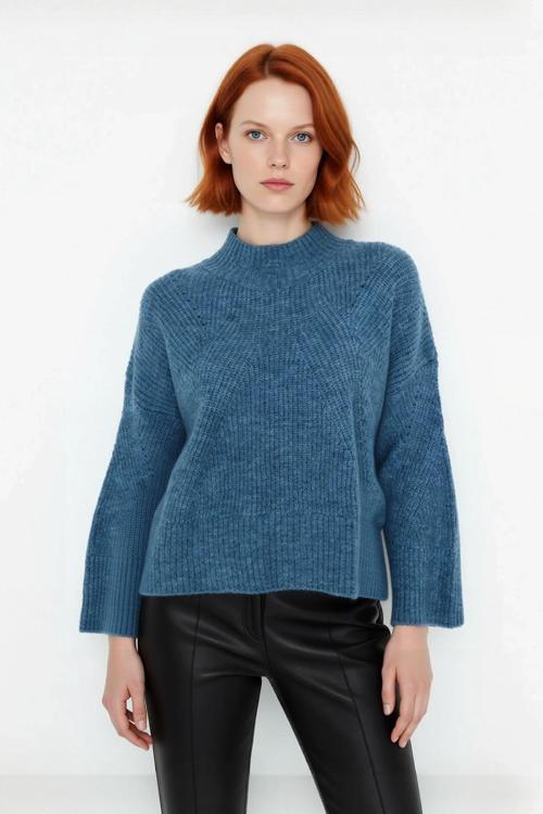 Kadın Oversize Dik Yaka Gri Akrilik Uzun Kollu Basic Triko Kazak Kışlık Kombinlerin Anahtarıdır