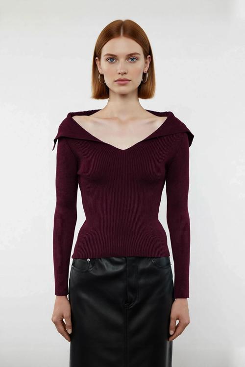 Kadın Şık Devrik Yaka Fitilli Triko Üst Fitted Kesim Uzun Kol Crop Model İlkbahar Sonbahar