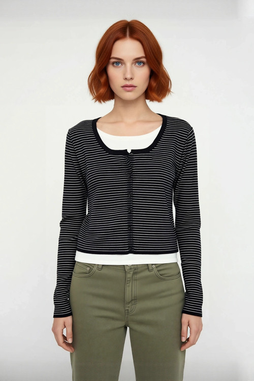 Kadın İnce Triko Çizgili Bisiklet Yaka Standart Kol Rahat Crop Hırka Casual Kullanım Kaliteli