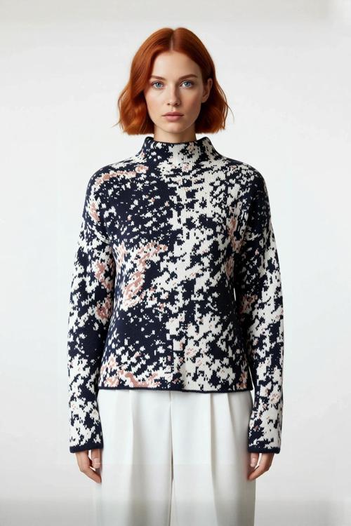 Kadın Oversize Kalıp Dik Yaka Hayvan Desenli Düşük Kollu Akrilik Triko Kazak Kış Modası. Kaliteli