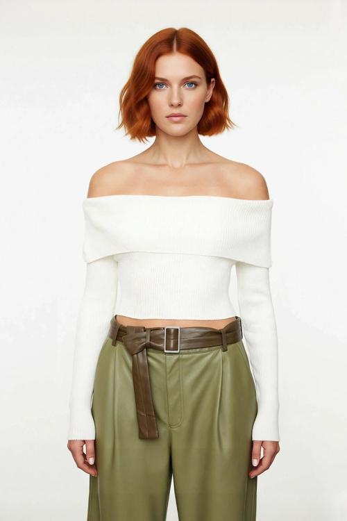 Kadınlara Özel Basic Fitted Kesim Uzun Kollu Crop Akrilik Triko Carmen Yaka Kazak Kaliteli