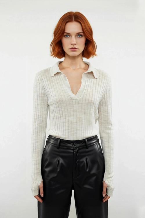 Kadınlara Özel Basic Regular Kesim Polo Yaka Fitilli Triko Kazak Modern ve Konforlu Stil Kaliteli