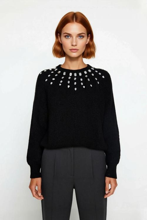 Kadın Bisiklet Yaka Taş Detaylı Yumuşak Dokulu Regular Kalıp Kışlık Triko Kazak Gündüzden Geceye