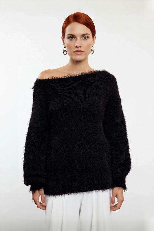 Kadın Basic Regular Kalıp Triko Kazak Dokulu Tüylü Kayık Yaka Kış Sezonu İçin İdeal Kaliteli