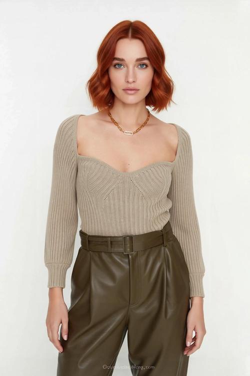 Kadın Kalp Yaka Crop Triko Kazak Regular Kalıp Uzun Kollu Fitilli Akrilik Günlük Şık Giyim