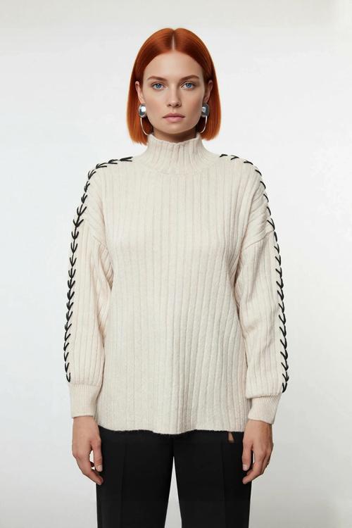 Kadın Kışlık Dik Yaka Düşük Kol Nakış Detaylı Triko Kazak Günlük Şıklık Ve Rahatlık Sunar Kaliteli