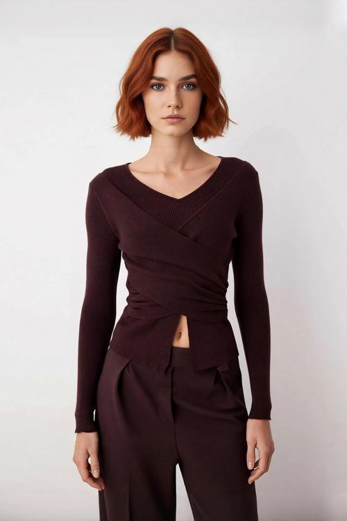 Kadınlara Özel Vücudu Saran Fitted Kesim Drape Örgü Triko Kazak İlkbahar Sonbahar Kombinleriniz