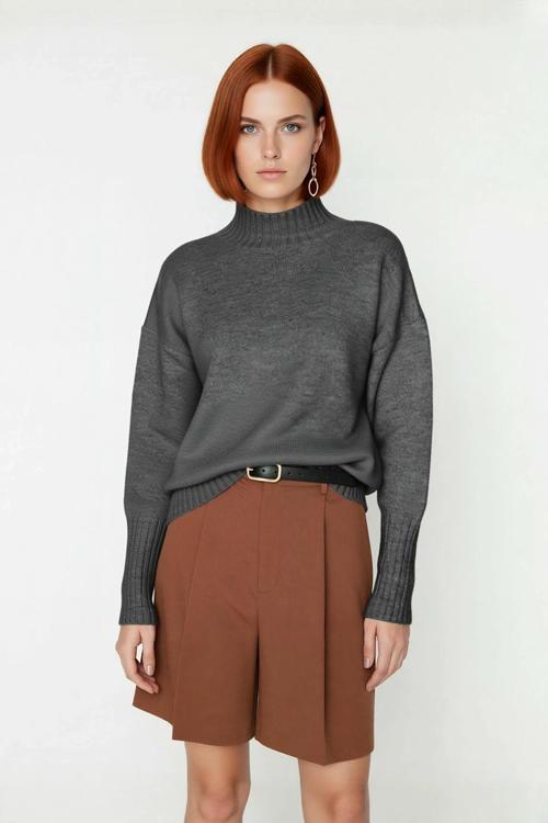 Kadınlara Özel Oversize Rahat Kalıp Düz Renk Triko Kazak Dik Yaka Reglan Kol Kış Modasının