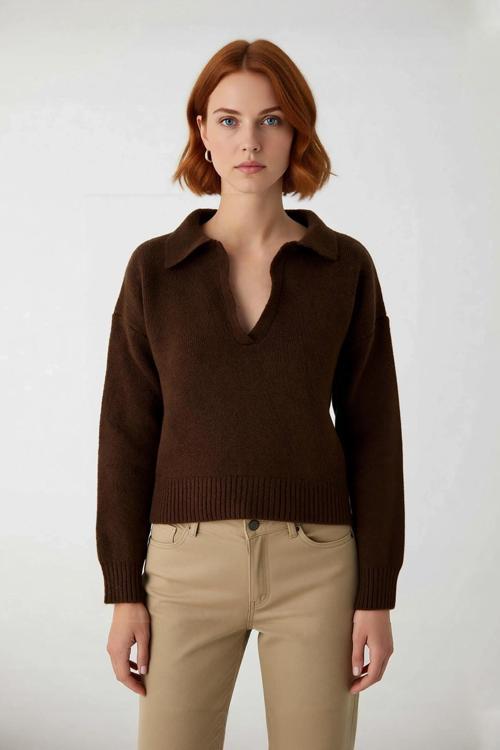 Kadınlara Özel Düşük Kol Oversize Triko Kazak Rahat Kesim Polo Yaka Kış Şıklığı Sunar Kaliteli