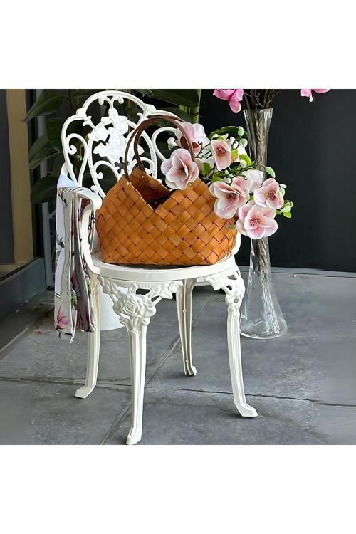 Ferforje Görünümlü Dış Mekan İçin Uygun 150 Kg Taşıma Kapasiteli Beyaz Plastik Tek Sandalye