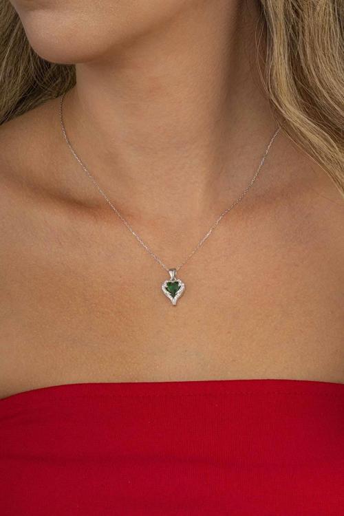 Özel Tasarım Yeşil Taşlı 925 Ayar Gümüş Kalp Kolye