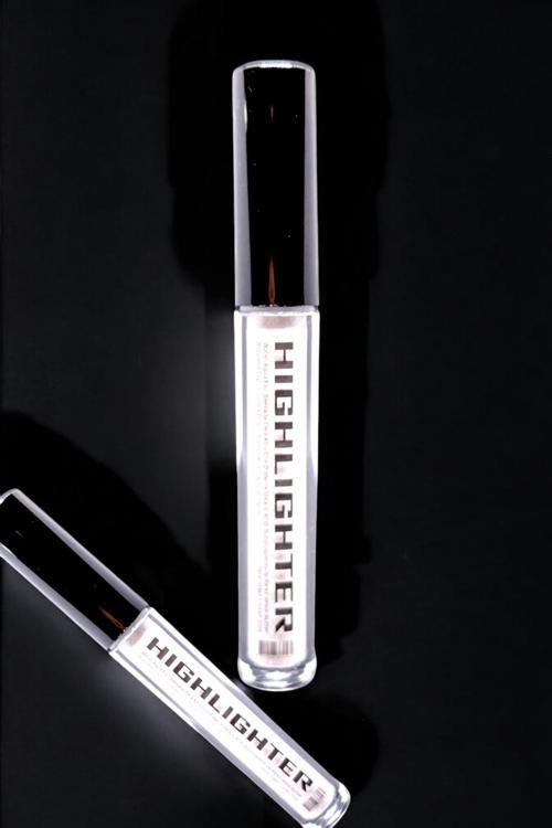 Likit Aydınlatıcı / Highlighter Glammed Bomb