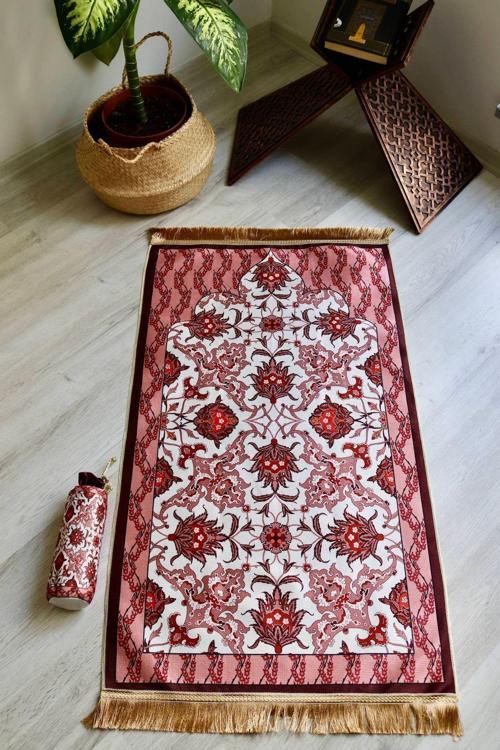 Taşınabilir İpek Dokulu Keseli Seccade S1031 Pembe Renk