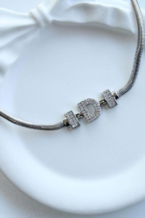 İthal Seri D Harfi Balık Sırtı Zincirli Kadın Çelik Bileklik Kararmaz Renk Atmaz