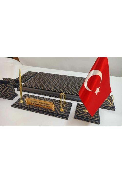 Siyah Deri Ve Kadifeden Oluşan Lüx Tasarım Kişiye Özel İsimlikli Sümen Ve Makam Takımı