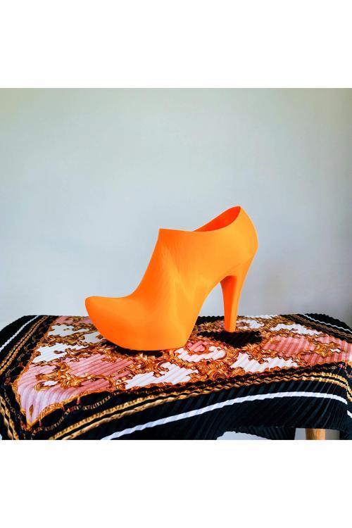 Topuklu Ayakkabı Dekoratif Saksı 18Cm- 1 Adet - Turuncu - Özel Üretim - Bioplastik