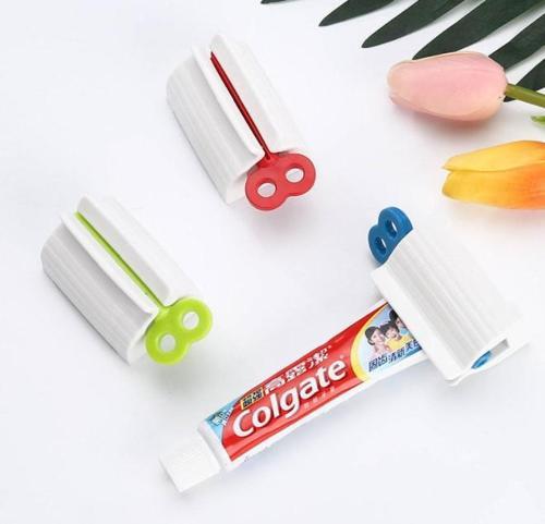 Çevirmeli Diş Macun Sıkacağı 1 Adet (2818)