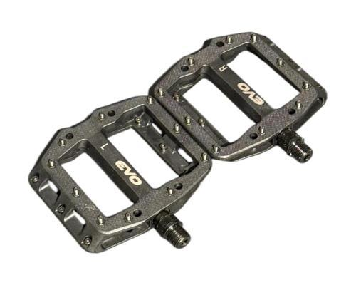 Siyah Plastik Rulmanlı Platform Çivili Bisiklet Pedalı