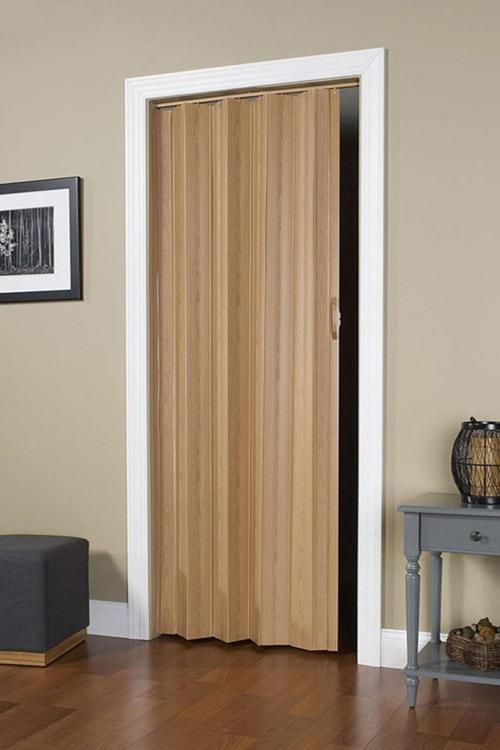 Katlanır Kapı Açık Meşe 82x203 cm – Şık, Pratik ve Alan Tasarrufu Sağlayan Kapı Çözümü