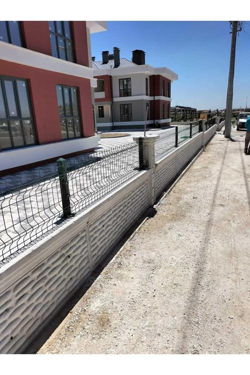 & Panel Çit Sistemleri Panel Çit Takım -( 50Cm Yükseklik 250 Cm Uzunluk )