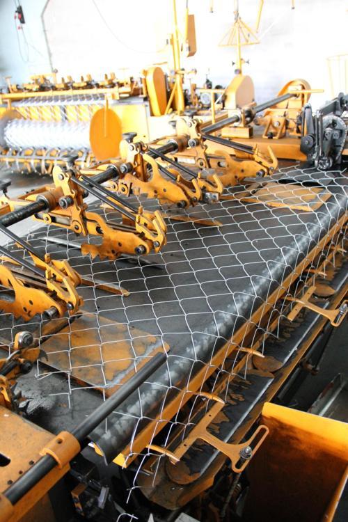 & Panel Çit Sistemleri 7.5 X 7.5 Göz - 2Mm-( 120'Lik - 10 Mt ) - Galvanizli Helozon  Tel Örgü