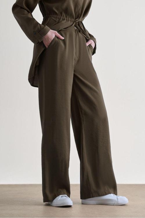 Kahverengi Rahat Kesim Geniş Paçalı Modal Pantolon