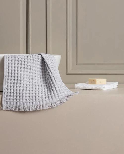 3’lü Gri Pamuklu Havlu Seti – 30x45, 50x90, 80x160 cm – Yumuşak ve Emici