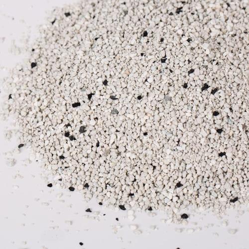 Clean Step Aktif Karbonlu Topaklanan İnce Tane Bentonit Kedi Kumu 10 LT * 2 Adet