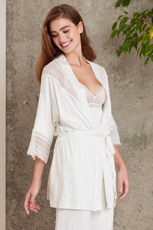 2820 Kadın Ekru Dantelli Penye 3'lü Sabahlıklı Pijama Takım