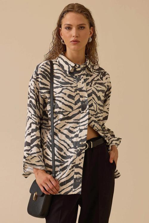 Kadın Zebra Desenli Cep Detaylı Gömlek 0010 Siyah