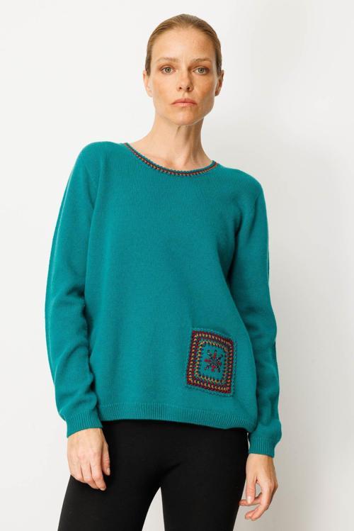 Kadın Sıfır Yaka Cebi ve Yakası Tığlamalı Yün Kazak 25201 A.Ö. Başı