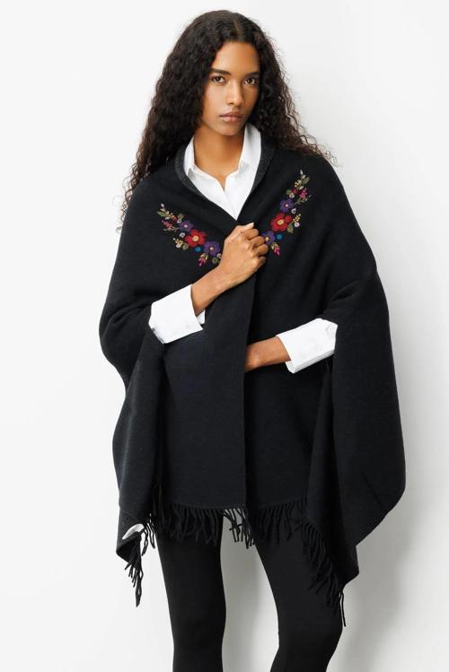 Kadın Yakası İşlemeli Koldan Geçmeli Büyük Yün Panço 25060 Siyah