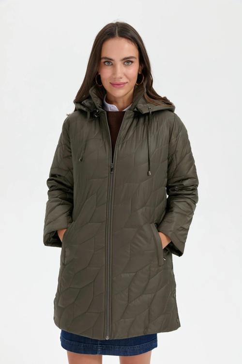 Kadın Yanları Çıtçıtlı Yaprak Desenli Kapüşonlu Araboy Kapitone Kaban 24419 Yeşil