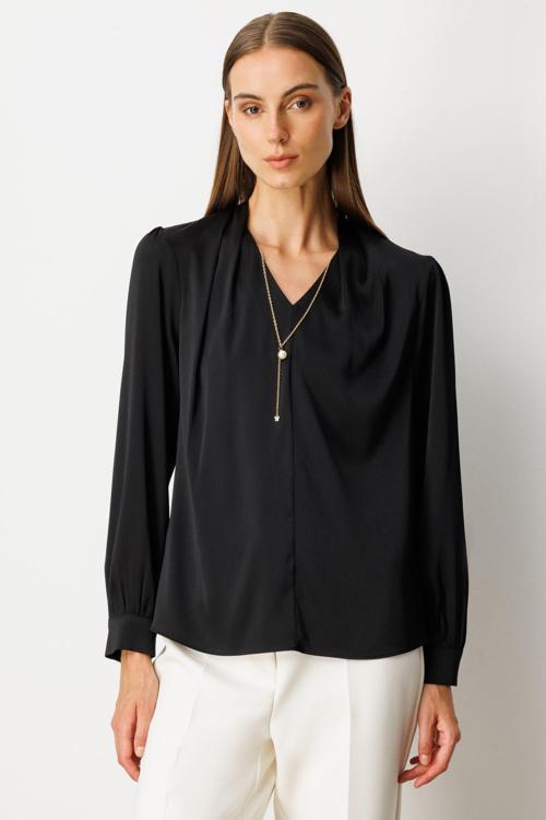 Kadın Kolye Aksesuarlı V Yaka Bluz 3013 Siyah