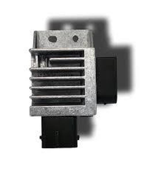 ISITICI KUTUSU RÖLESİ SİYAH RENK MEGANE 4 1.5DCI K9K 110679886R