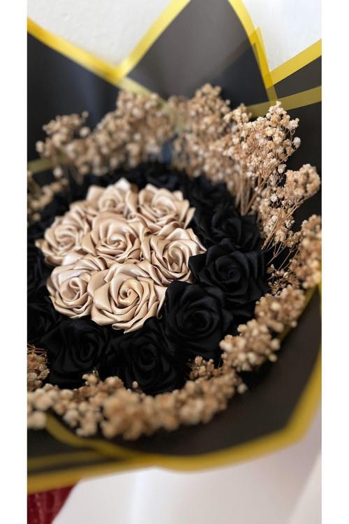 Gold Siyah Gül Buketi
