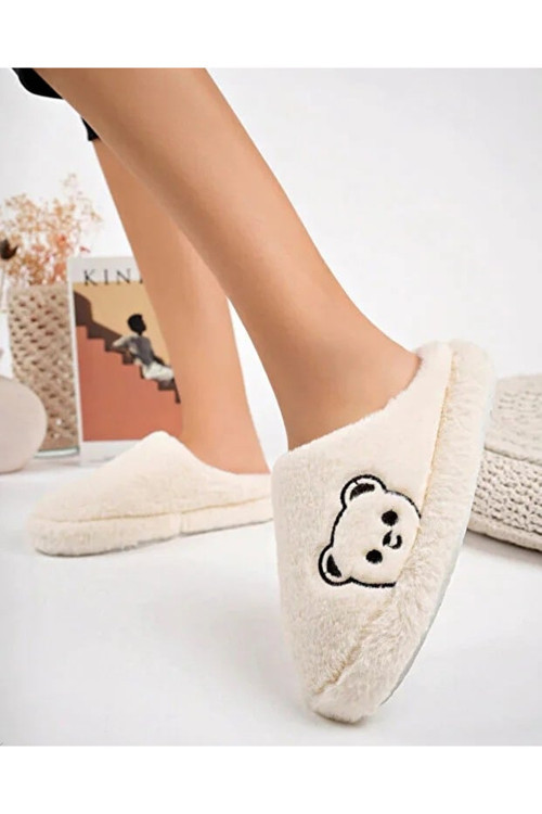 Ayıcık Nakışlı Ev Terliği