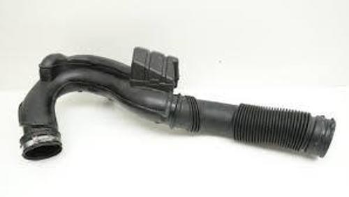 HAVA FİLTRE BORUSU FLUENCE-KADJAR-MEGANE 3 165755972R