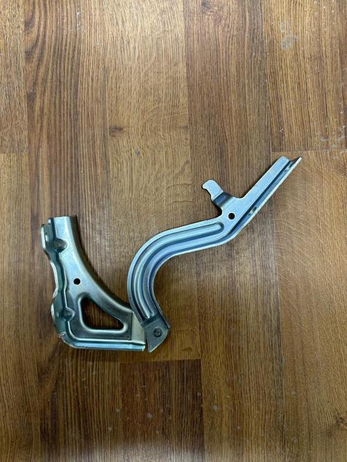 Skywell ET5 Ön Sağ Kaput Menteşe 2022-2024