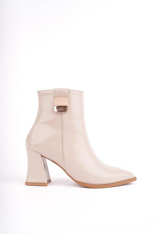 LUXERA Sivri Burun Toka Detaylı Fermuarlı Kalın Topuklu Kadın Bot