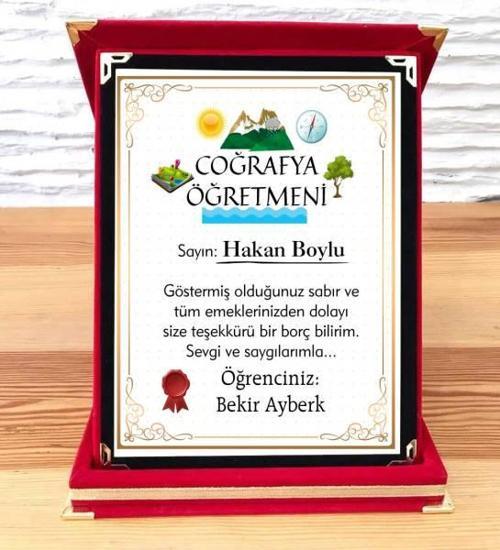 Coğrafya Öğretmenine Plaket