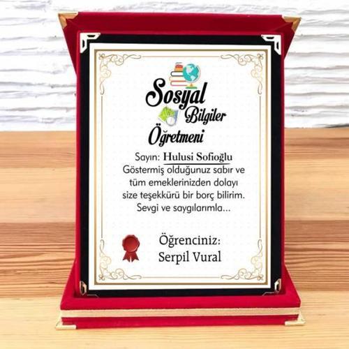 Sosyal Bilgiler Öğretmenine Plaket