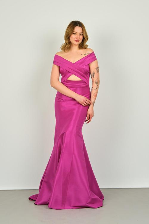 Kadın Düşük Omuz Pencere Detaylı Balık Form Abiye Elbise 8239 Fuşya