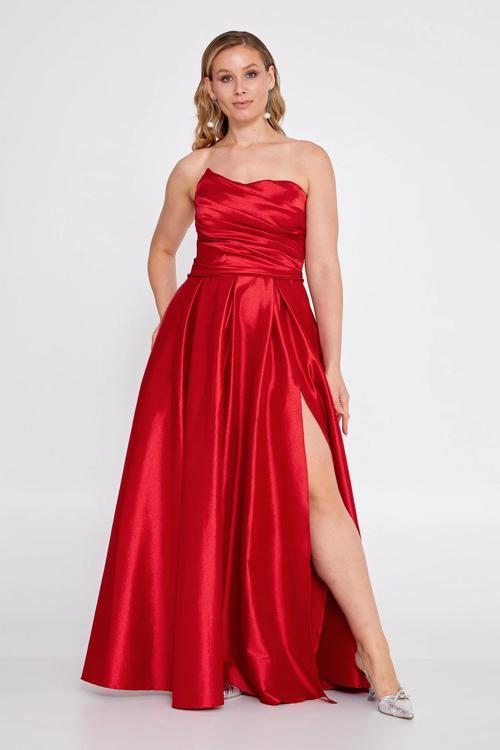 Kadın Asimetrik Yaka Derin Yırtmaçlı Drapeli Saten Abiye Elbise 8113 Kırmızı