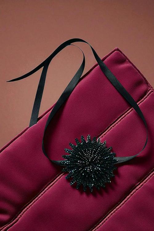 PARLAK TAŞLI ÇİÇEK CHOKER KOLYE