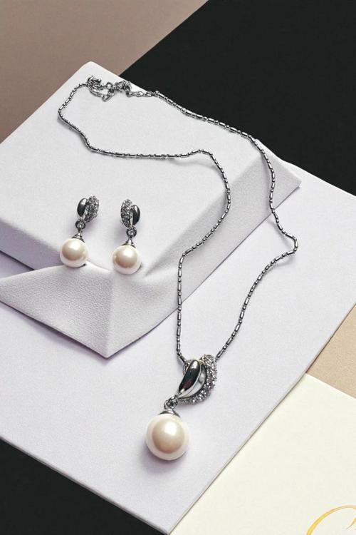 İNCİLİ TAŞLI BRİDE KOLYE KÜPE SET