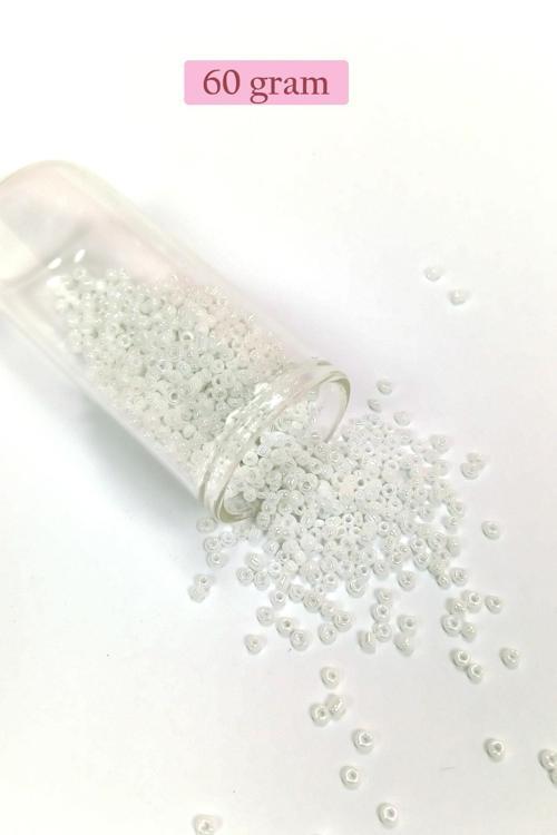 Dökme Cam Kum Boncuk (8/0) 3 mm - 60 Gram - Parlak Beyaz - BNC194