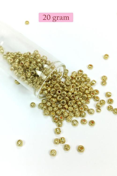 Dökme Cam Kum Boncuk Büyük Boy (6/0) 4 mm - 20 Gram - Altın - BNC93