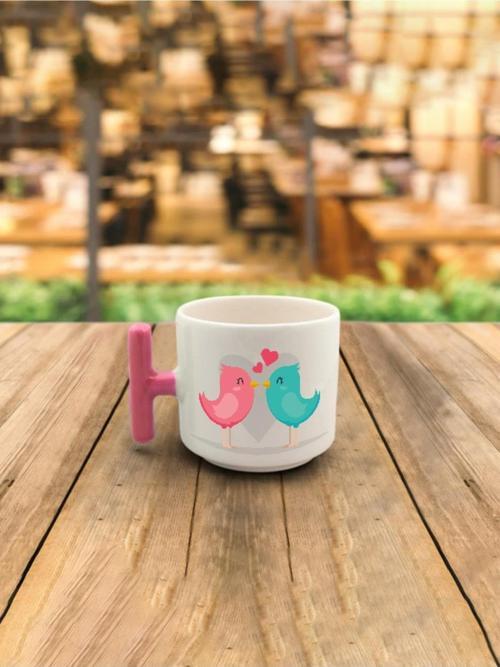 Latte Fincanı Kuşlar Öpücük Baskılı Pembe Kulplu T Kupa