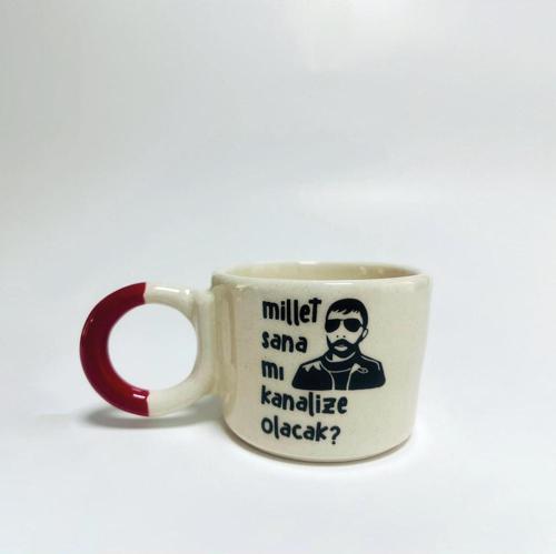 Millet Sana mı Kanalize Olacak? Baskılı Kırmızı Düğüm Fincan